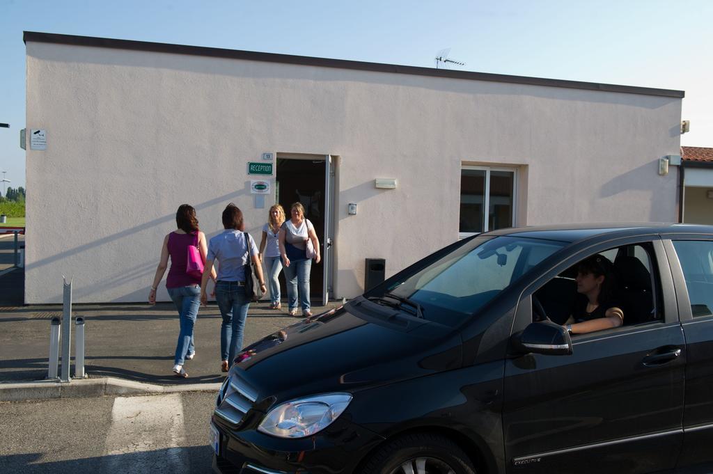 Autohotel Ravenna Exterior foto
